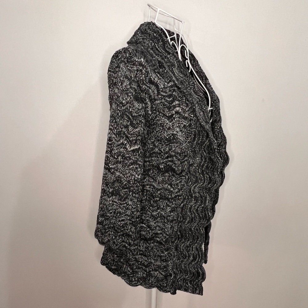 SOLD 1/28 Willi Smith Black & White Open Knit Cardigan - Picture 7 of 12